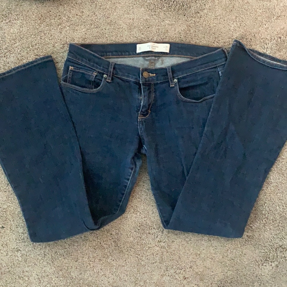 Barely worn Abercrombie and Fitch stretch jeans size 6S